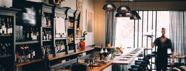 Abbildung: Kellner im Restaurant